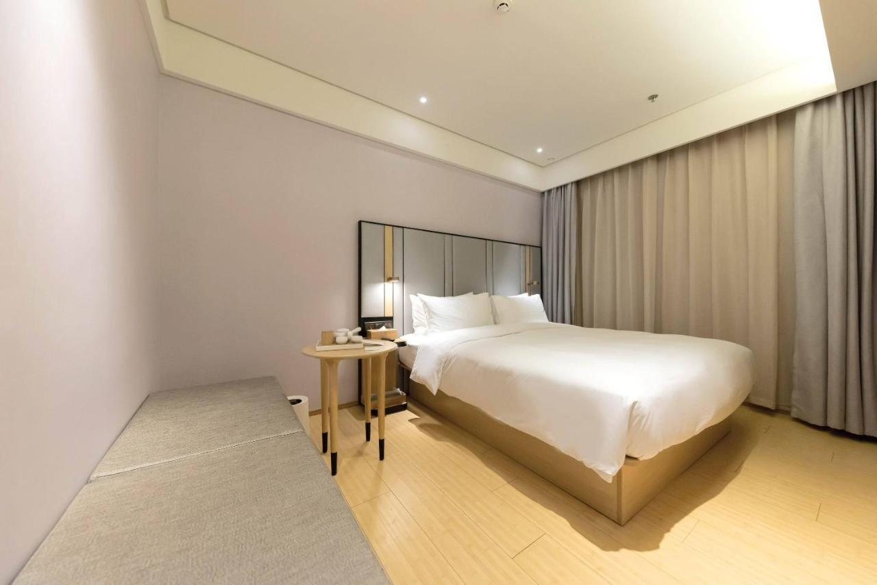 Ji Hotel Shanghai Exterior photo